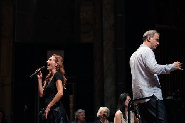 German singer and actress Ute Lemper sings during a rehearsal with the National Symphonic Orchestra at the Palace of Beaux Arts in Mexico City, Mexico, 1 September 2016. EFE Sashenka Gutierrez UTE LEMPER IN MEXICO !ACHTUNG: NUR REDAKTIONELLE NUTZUNG!  MEX003 20160901-636083673620195179