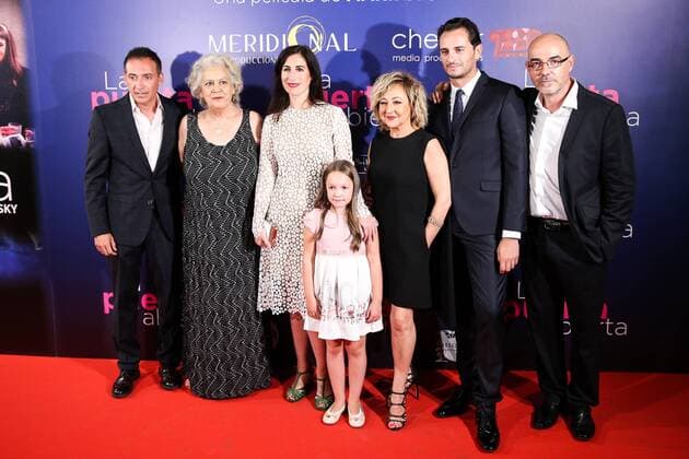 Terele Pavez Marina Seresesky, Asier Etxendia and Carmen Machi during the premiere of La Puerta abierta at Palacio de la Prensa in Madrid. September 01, 2016.  (20160901073)