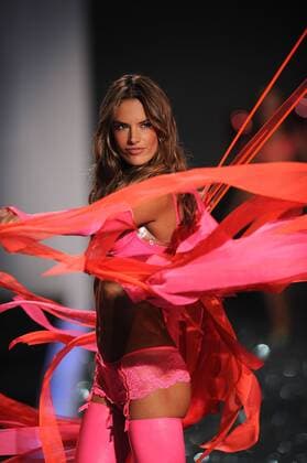 November 19 2009, New York City Alessandra Ambrosio on the runway during the 2009 Victoria s Secret fashion show at The Armory on November 19, 2009 in New York City  - ZUMAny1_