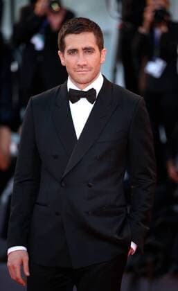 (160902) -- VENICE, Sept. 2, 2016 -- Actor Jake Gyllenhaal arrives for the premiere of the movie Nocturnal Animals in competition at the 73rd Venice Film Festival in Venice, Italy, on Sept. 2, 2016. ) ITALY-VENICE-FILM FESTIVAL-NOCTURNAL ANIMALS-PREMIERE JinxYu 