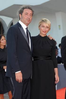 Filmfestspiele Venedig - The Young Pope Filmpremiere 73rd Venice Film Festival, Red Carpet film The young pope . Pictured: Paolo Sorrentino, Daniela Sorrentino  Copyright: xAlbertoxTerenghi Veneziax2016x