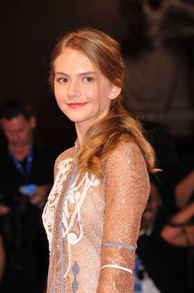 Filmfestspiele Venedig - Brimstone Filmpremiere 73rd Venice Film Festival, Red Carpet movie Brimstone . Pictured: Emilia Jones  Copyright: xVeneziax2016x