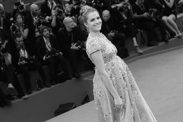 Wicked - Pressetermin zum Musical in Hongkong 211013 Degun Starface 2016-09-04 Venise Italie Mostra 2016. 73nd Venice International Film Festival. Red Carpet of Hacksaw bridge the movie.Teresa Palmer.  Copyright: xDegunx xStarfacex STAR_211013_026
