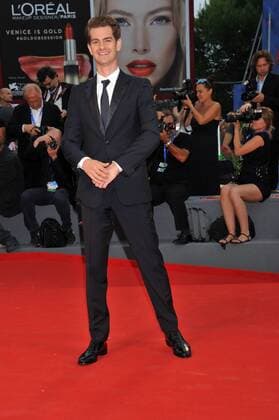 Wicked - Pressetermin zum Musical in Hongkong 73rd Venice Film Festival, Red Carpet film Hacksaw Ridge Pictured: Andrew Garfield  Copyright: xVeneziax2016x