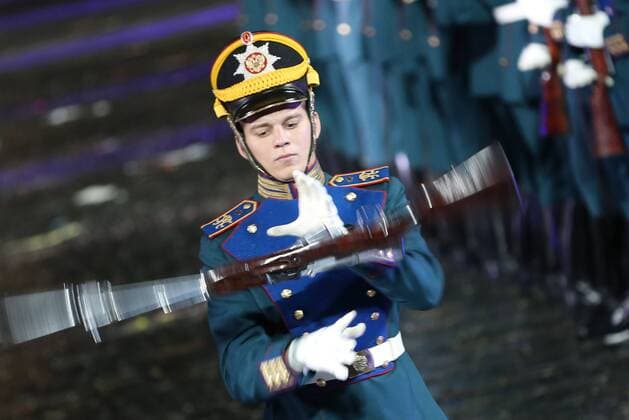 MOSCOW, RUSSIA - SEPTEMBER 4, 2016: The Honour Guard of the Presidential Regiment (Russia) perform at the closing ceremony of the 9th Spasskaya Tower international military music festival, in Red Square. Marina Lystseva TASS  TS02FD1C