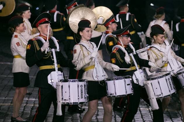 (160905) -- MOSCOW, Sept. 4, 2016 -- The Band of the Moscow Military Music College play during the Spasskaya tower Military music festival held in Moscow, capital of Russia, Sept. 4, 2016. The festival closed on Sunday.Bai Xueqi) (yy) RUSSIA-MOSCOW-MILITARY MUSIC FESTIVAL-CLOSURE baoxxueqi 