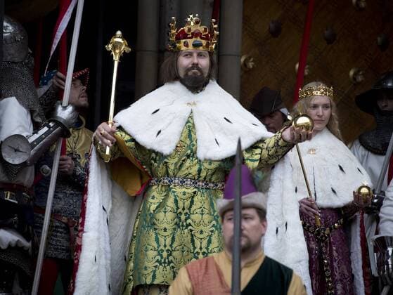 A re-enactment of the coronation of Charles IV (1316-1378) as king of Bohemia was staged in Prague s St Vitus Cathedral, Prague, Czech Republic, September 4, 2016 at the close of two-day festivity the City of Prague and Charles University jointly organised to mark the Holy Roman emperor s 700th birth anniversary. (CTKxPhoto KaterinaxSulova) CTKPhotoP201609040351101  suk13