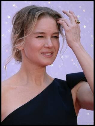 . 05 09 2016. London, United Kingdom. Bridget Jones s Baby premiere. Renee Zellweger arrives at the Odeon in Leicester square for the Bridget Jones s Baby premiere.  xAndrewxParsonsx xi-Imagesx IIM-13383-0028