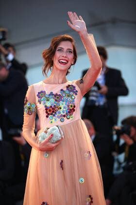 Filmfestspiele Venedig - Piuma Filmpremiere (160905) -- VENICE, Sept. 5, 2016 -- Actress Clara Alonso arrives for the premiere of the movie Piuma at the 73rd Venice Film Festival in Venice, Italy, on Sept. 5, 2016. ) ITALY-VENICE-FILM FESTIVAL-PIUMA-PREMIERE JinxYu 