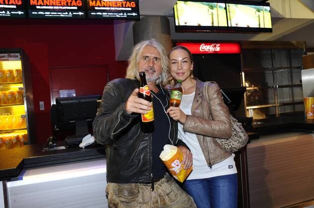 Filmpremiere von Männertag in München - Joachim Masannek mit Freundin Premiere Männertag Film Kino Fernsehen Mathäser Filmpalast München 05. September 2016