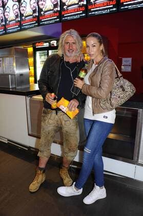 Joachim Masannek mit Freundin Premiere Männertag Film Kino Fernsehen Mathäser Filmpalast München 05. September 2016