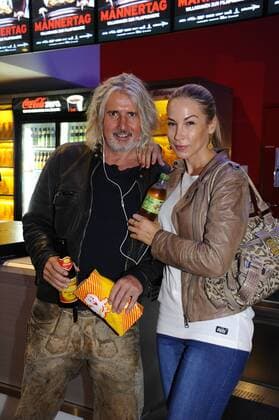 Joachim Masannek mit Freundin Premiere Männertag Film Kino Fernsehen Mathäser Filmpalast München 05. September 2016