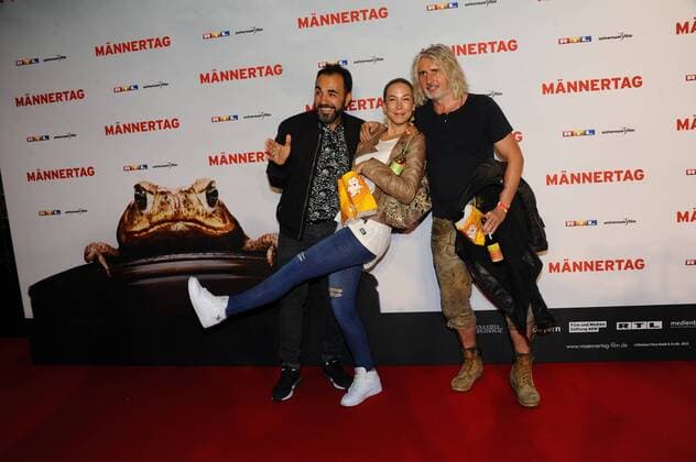 Adnan Maral und Joachim Masannek mit Freundin Premiere Männertag Film Kino Fernsehen Mathäser Filmpalast München 05. September 2016