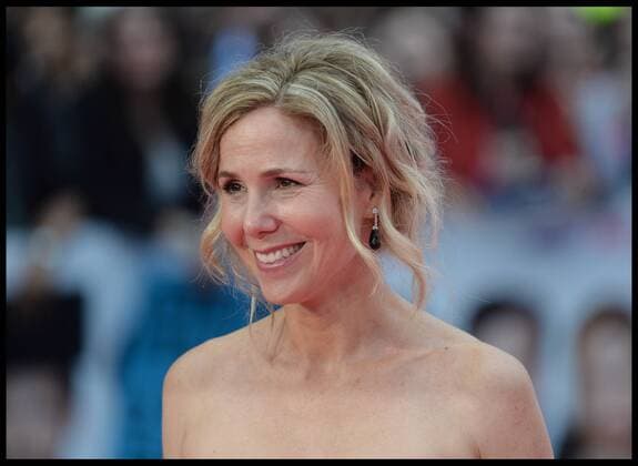 . 05 09 2016. London, United Kingdom. Bridget Jones s Baby premiere. Sally Phillips joins Renee Zellweger and cast at the Odeon in Leicester square for the Bridget Jones s Baby premiere.  xAndrewxParsonsx xi-Imagesx IIM-13383-0069
