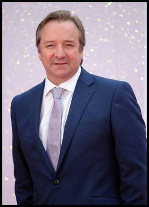. 05 09 2016. London, United Kingdom. Bridget Jones s Baby premiere. Neil Pearson joins Renee Zellweger and cast at the Odeon in Leicester square for the Bridget Jones s Baby premiere.  xAndrewxParsonsx xi-Imagesx IIM-13383-0085