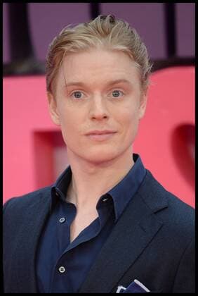 . 05 09 2016. London, United Kingdom. Bridget Jones s Baby premiere. Freddie Fox joins Renee Zellweger and cast at the Odeon in Leicester square for the Bridget Jones s Baby premiere.  xAndrewxParsonsx xi-Imagesx IIM-13383-0089