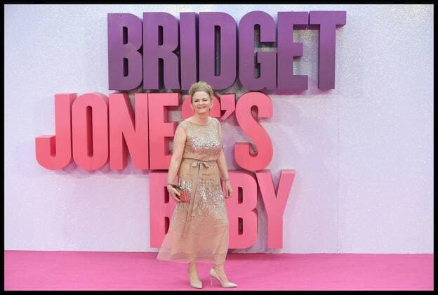 . 05 09 2016. London, United Kingdom. Bridget Jones s Baby premiere. Renee Zellweger and cast arrive at the Odeon in Leicester square for the Bridget Jones s Baby premiere.  xAndrewxParsonsx xi-Imagesx IIM-13383-0091