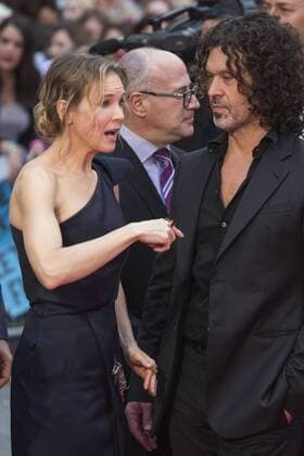 London, UK. 5 September 2016. Renee Zellweger and Doyle Bramhall II. VIP red carpet arrivals for the World Premiere of the movie Bridget Jones s Baby in Leicester Square, London. Bridget Jones s Baby, World Premiere, London, UK