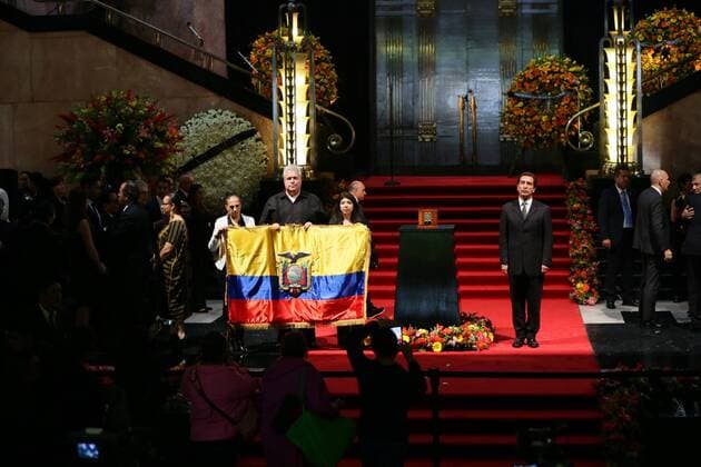 A view of the tribute payed to Mexican singer Juan Gabriel at the Palace of Beaux Arts in Mexico City, Mexico, 05 September 2016. MEXICAN SINGER JUAN GABRIEL RECEIVES TRIBUTE IN MEXICO CITY !ACHTUNG: NUR REDAKTIONELLE NUTZUNG!  MEX001 20160906-636087193892988973