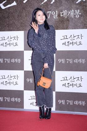 Hye-jin Yu,Ho-joon Sun and Ju-Hyuk Nam attend the VIP premiere of The Map Maker in Seoul, Korea on 05th September, 2016.(China and Korea Rights Out)  2016090600627