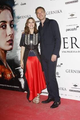 Estreno Gernica Celebrities attending an premier Guernica Maria Valverde Koldo Serra y James Darcy Madrid 0509 2016 482 Cordon Press Photo by Paco Suarez Abad Cordon Press  PacoxSuarezxAbad