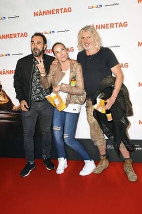 Adnan Maral, Michelle Monballijn und Joachim Masannek bei der Premiere des Kinofilms Männertag im Mathäser Filmpalast. München, 05.09.2016 Foto:xP.xSchönbergerx xFuturexImage
