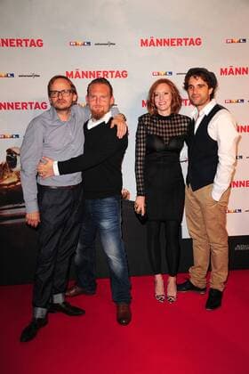Milan Peschel, Axel Stein, Lavinia Wilson und Oliver Wnuk bei der Film Premiere von Männertag am 5.09.2016 in München Maennertag Kinopremiere in Muenchen, 2016 