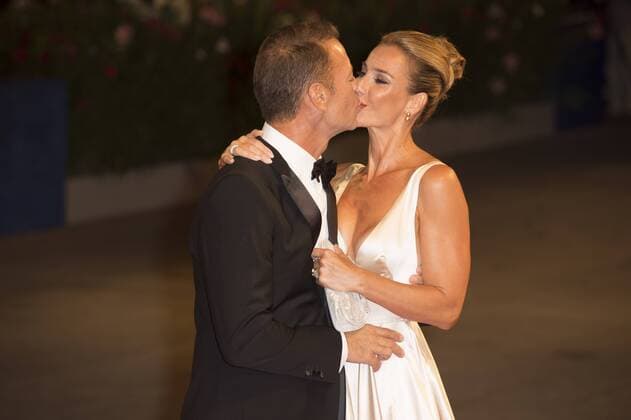 05 09 2016 73. Mostra Internazionale d Arte Cinematografica Festival del Cinema di Venezia 7 Filmfestival -- : One More Time With Feeling Premiere Rocco Siffredi mit Ehefrau Rosa Caracciolo  0