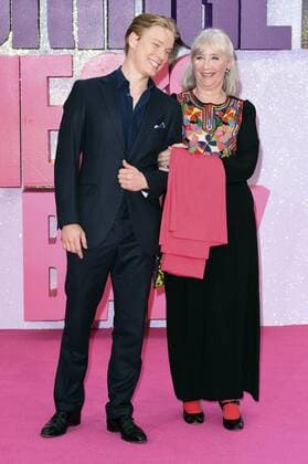 Freddie Fox und Gemma Jones bei der Premiere des Kinofilms Bridget Jones s Baby im Odeon Leicester Square. London, 05.09.2016 Freddie Fox, Gemma Jones  Foto:xS.xVasx xFuturexImage