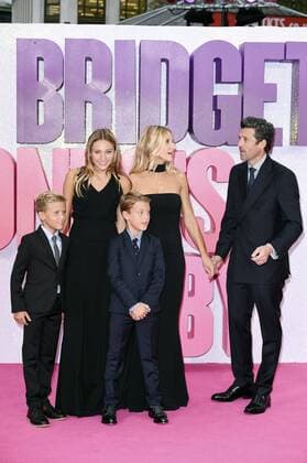 Patrick Dempsey mit Ehefrau Jill Fink, den Söhnen Darby Galen Dempsey, Sullivan Patrick Dempsey und der Tochter Tallula Fyfe Dempsey bei der Premiere des Kinofilms Bridget Jones s Baby im Odeon Leicester Square. London, 05.09.2016 Patrick Dempsey mit Ehefrau Jill Fink, den Söhnen Darby Galen, Sullivan Patrick und der Tochter Tallula Fyfe  Foto:xS.xVasx xFuturexImage