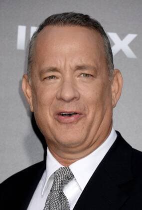 Tom Hanks arrives on the red carpet at the Sully New York Premiere at Alice Tully Hall on September 6, 2016 in New York City.  NYP201609063011 DENNISxVANxTINE