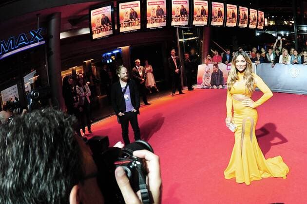 Weltpremiere SMS fuer Dich Enissa Amani Ankunft zur Weltpremiere SMS fuer Dich im CineStar im Sony Center in Berlin am 06.09.2016