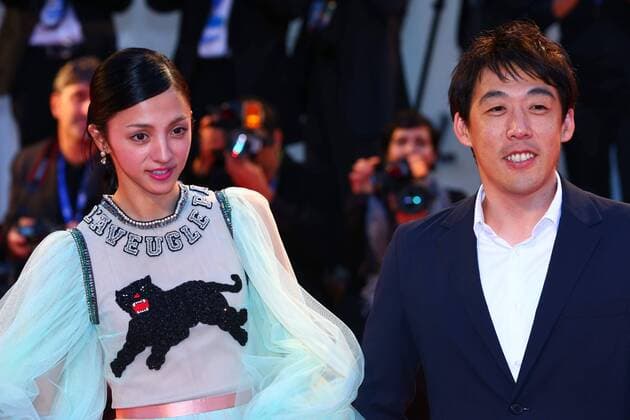 (160906) -- VENICE, Sept. 6, 2016 -- Actress Hikari Mitsushima (L) and director Kei Ishikawa arrive for the premiere of the movie The Bad Batch at the 73rd Venice Film Festival in Venice, Italy, on Sept. 6, 2016. ) ITALY-VENICE-FILM FESTIVAL-THE BAD BATCH-PREMIERE GongxBin 