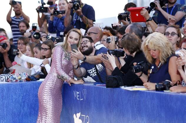 Suki Waterhouse attending the The Bad Batch premiere at the 73rd Venice International Film Festival on September 06, 2016 in Venice, Italy. Foto:xD.xBedrosianx xFuturexImage