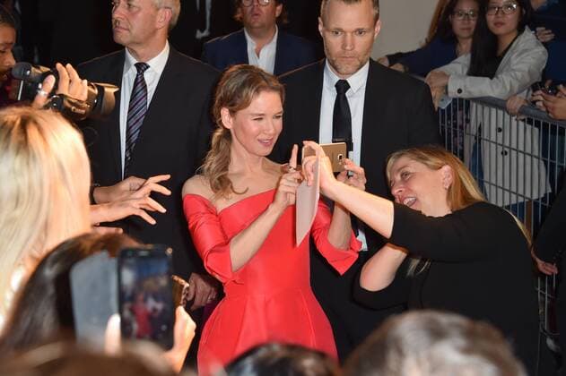 Renee Zellweger - Film, Bridget Jones s Baby Premiere - Paris - 06 09 2016 LionelUrman Panoramic 