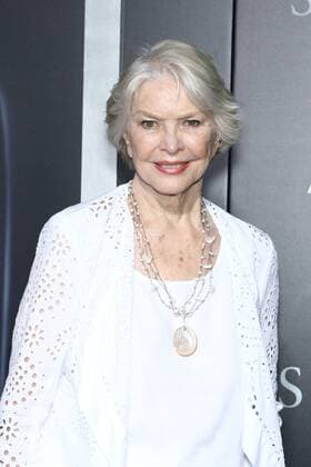 Ellen Burstyn bei der Sully Film Premiere am 6.09.2016 in New York Sully Kino Premiere in New York City, 2016 