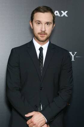 Sam Huntington bei der Sully Film Premiere am 6.09.2016 in New York Sully Kino Premiere in New York City, 2016 