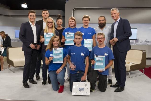 Constantin Schreiber, Marco Huck, Nazan Eckes (schwanger 7.Monat) Preistraeger Wasser & Freizeit, Firas al-Shater und Peter Kloeppel - Preisverleihung des RTL Com. mit Award auf der IFA in Berlin am 07.09.2016. RTL COM.MIT AWARD