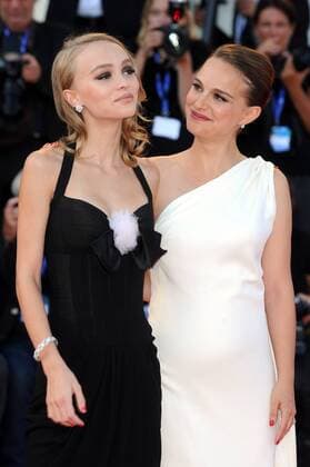 73rd Venice Film Festival, Red Carpet film Planetarium . Pictured: Lily-Rose Depp, Natalie Portman  Copyright: xAlbertoxTerenghi Veneziax2016x