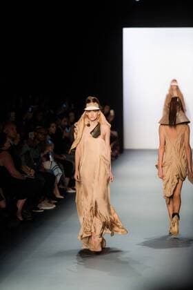 (160908) -- NEW YORK, Sept. 8, 2016 -- Models display creations of Nicholas K 2017 Spring Summer collection during the New York Fashion Week in New York, the United States, Sept.8, 2016. ) U.S.-NEW YORK-FASHION WEEK-NICHOLAS K LixChangxiang 