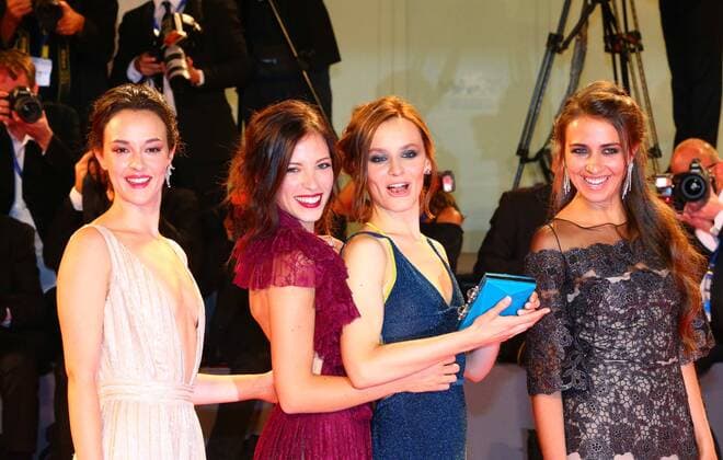 Filmfestspiele Venedig - Questi Giorni Filmpremiere VENICE, Sept. 8, 2016 -- Actresses Marta Gastini, Laura Adriani, Maria Roveran and Caterina Le Casella (from L to R) arrive for the Premiere of the movie Questi Giorni at the 73rd Venice Film Festival in Venice, Italy, Sept. 8, 2016. )(axy) ITALY-VENICE-FILM FESTIVAL-GUESTI GIORNI-PREMIERE GongxBing 