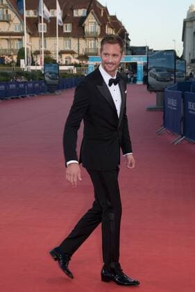 Festival du Cinema Americain in Deauville - War On Everyone Filmpremiere 211186 Arnal-Bar Starface 2016-09-08 Deauville France 42nd Deauville American Film festival. Red Carpet de War on everyone . 42e Festival du cinema americain de Deauville. Alexander Skarsgard. Skarsgard, Alexander  Copyright: xArnal-Barx STAR_211186_023