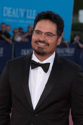 Festival du Cinema Americain in Deauville - War On Everyone Filmpremiere 211186 Arnal-Bar Starface 2016-09-08 Deauville France 42nd Deauville American Film festival. Red Carpet de War on everyone . 42e Festival du cinema americain de Deauville. Michael Pena. Pena, Michael  Copyright: xArnal-Barx STAR_211186_026