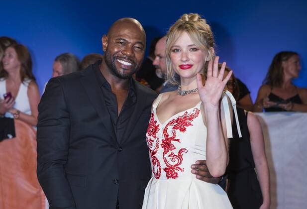 Toronto International Film Festival - The Magnificent Seven Filmpremiere TORONTO, Sept. 8, 2016 -- Director Antoine Fuqua (L) and actress Haley Bennett pose for photos before the The Magnificent Seven premiere during the 41st Toronto International Film Festival (TIFF) in Toronto, Canada, Sept. 8, 2016. ) (djj) CANADA-TORONTO-TIFF-THE MAGNIFICENT SEVEN-PREMIERE ZouxZheng 