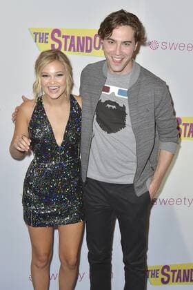 Olivia Holt und Ryan McCartan bei der Weltpremiere des Kinofilms The Standoff im Regal LA Live Center. Los Angeles, 08.09.2016 Foto:xD.xStarbuckx xFuturexImage
