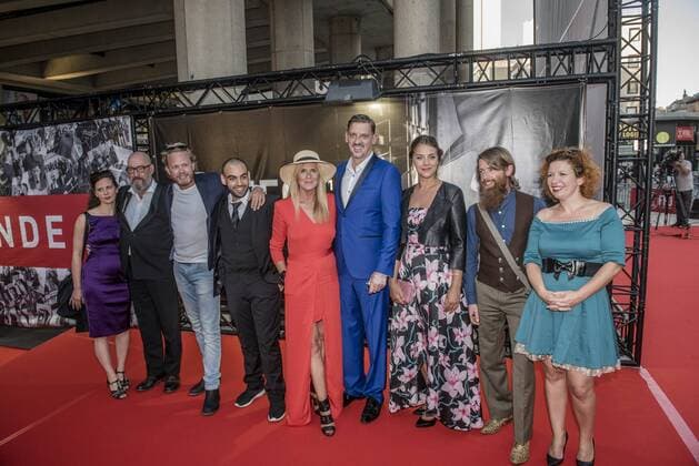 The cast of Everybody Happy pictured ahead of the premiere of Everybody Happy , opening film of the tenth edition of the Oostende Film festival, in Oostende, Friday 09 September 2016.  JONASxROOSENS 04927466