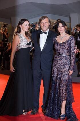 Themen der Woche Bilder des Tages Foto IPP DanielexCifala Venezia 09 09 2016 73 Filmfestspiele Venedig Red Carpet On The Milky Road da sinistra Sloboda Micalovic, Emir Kusturica e Monica Bellucci  0