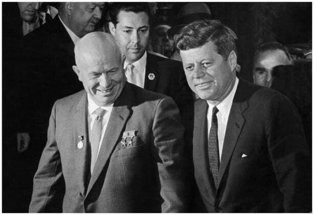 The Vienna summit was a summit meeting held on June 4, 1961, in Vienna, Austria, between President John F. Kennedy of the United States and Premier Nikita Khrushchev of the Soviet Union. The leaders of the two superpowers of the Cold War era discussed numerous issues in the relationship between their countries. WHA  !ACHTUNG AUFNAHMEDATUM GESCHÄTZT! Copyright: WHA UnitedArchivesWHA_067_0985