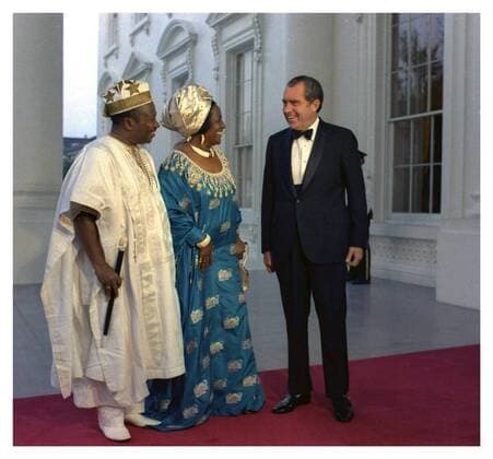 U.S. President Richard Nixon greets President of Liberia William R Tolbert, arriving at the White House, Washington DC. WHA  !ACHTUNG AUFNAHMEDATUM GESCHÄTZT! Copyright: WHA UnitedArchivesWHA_068_0689
