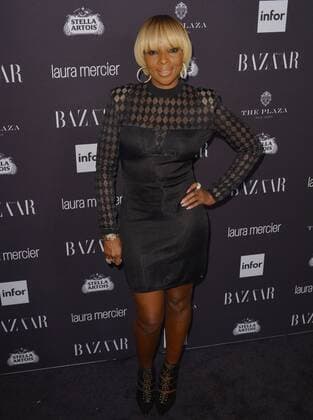 Harpers Bazaar Icons Event in New York Mary J. Blige arrives on the red carpet at Harper s BAZAAR celebrates ICONS by Carine Roitfeld at The Plaza Hotel presented by Infor, Laura Mercier and Stella Artois on September 9, 2016 in New York City.  NYP20160909340 ANDREAxHANKS